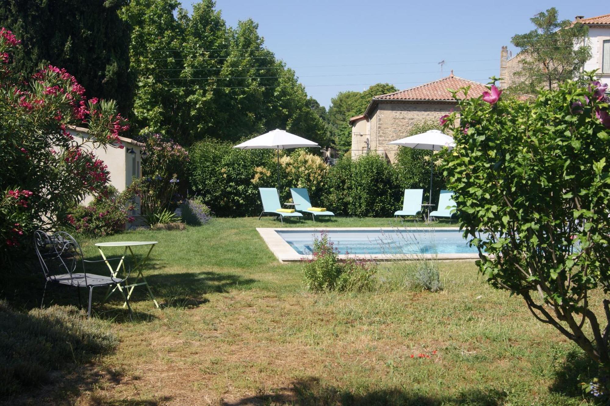 Le Petit Moliere Bed & Breakfast Servian Екстериор снимка