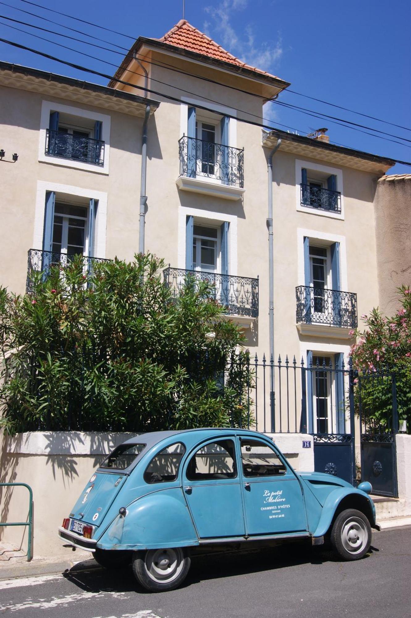 Le Petit Moliere Bed & Breakfast Servian Екстериор снимка